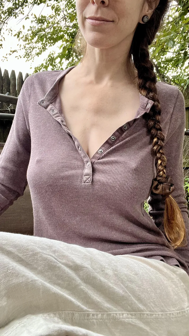 Thumbnail Enjoying a cool morning