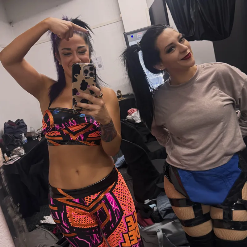 Thumbnail Bayley and Stephanie Vaquer