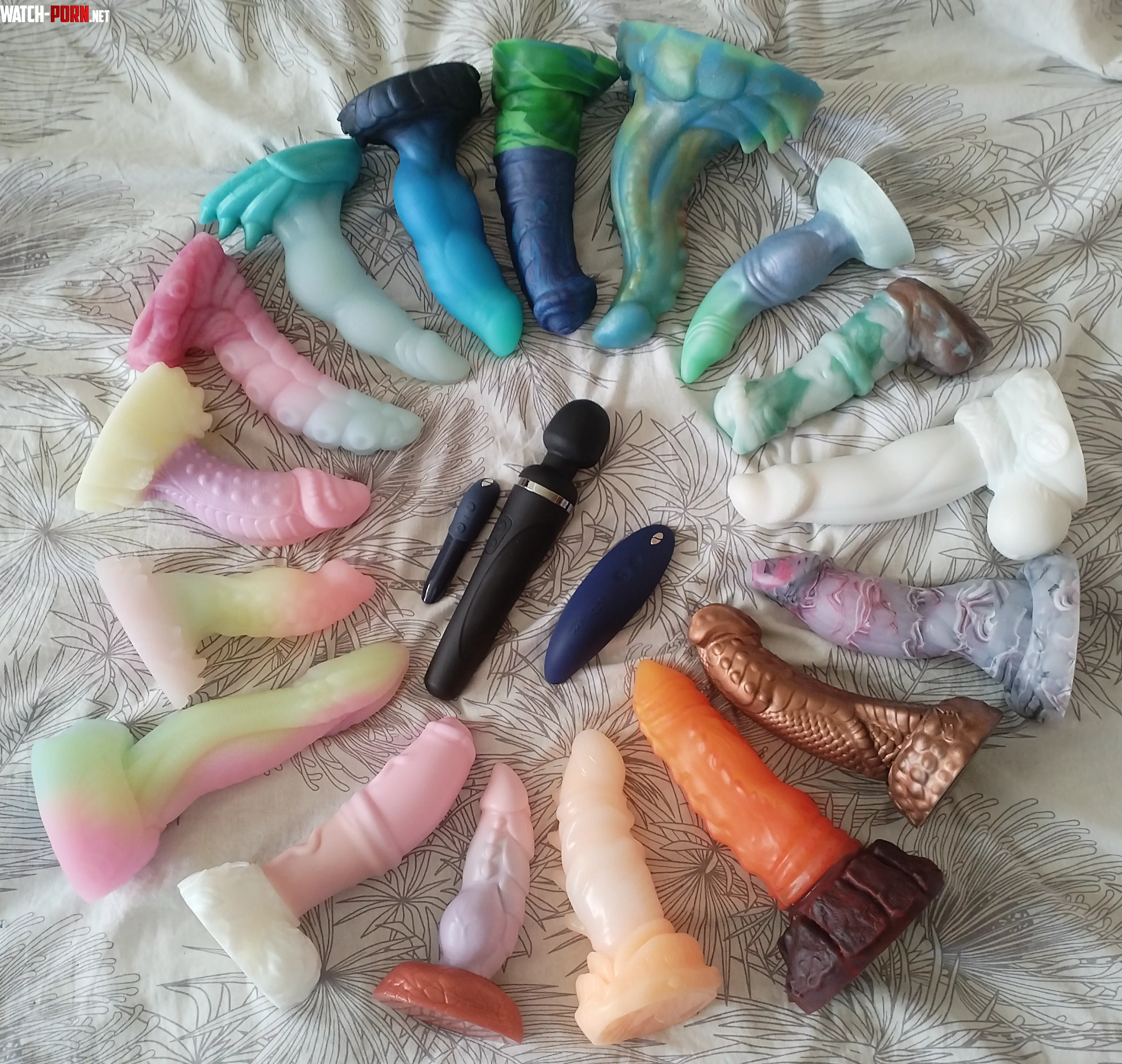 my full dick collection+most used vibes! by yappingderg