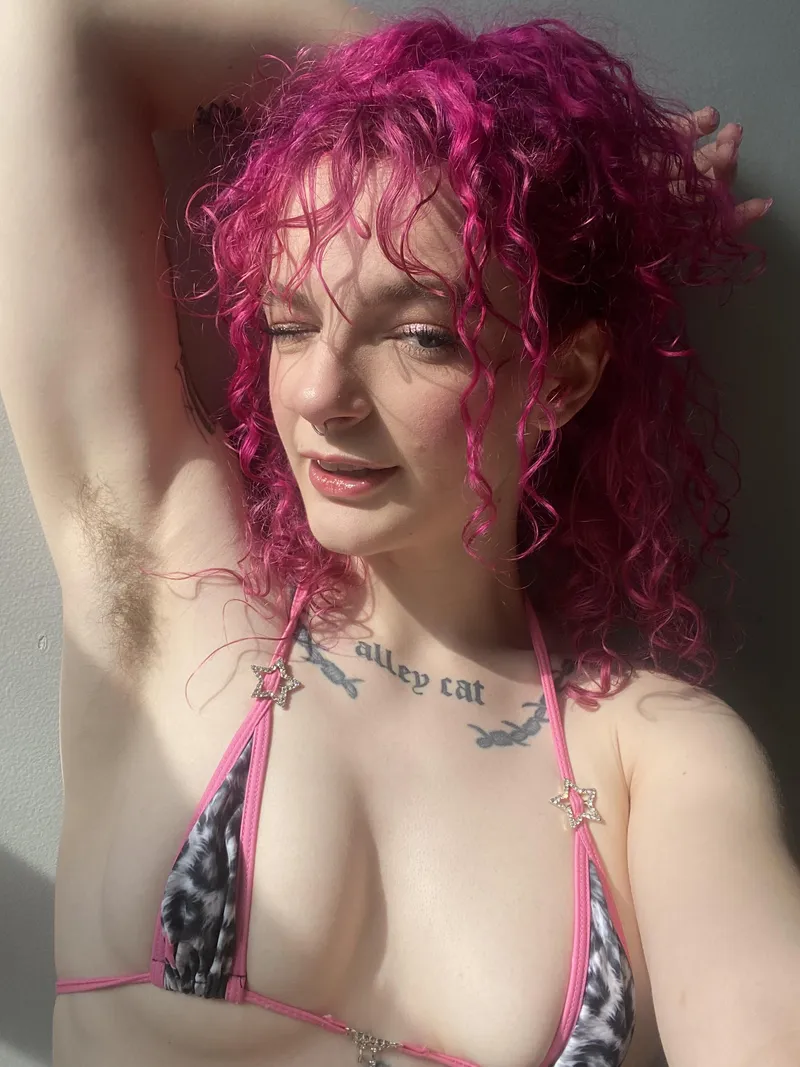 Thumbnail a girl without armpit hair is like an angel without wings💕