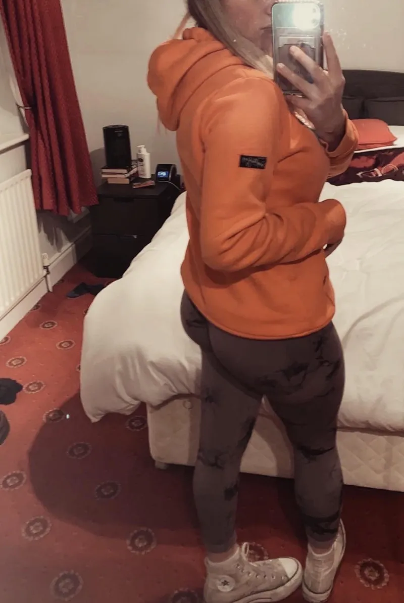 Thumbnail loving my tiktok leggings