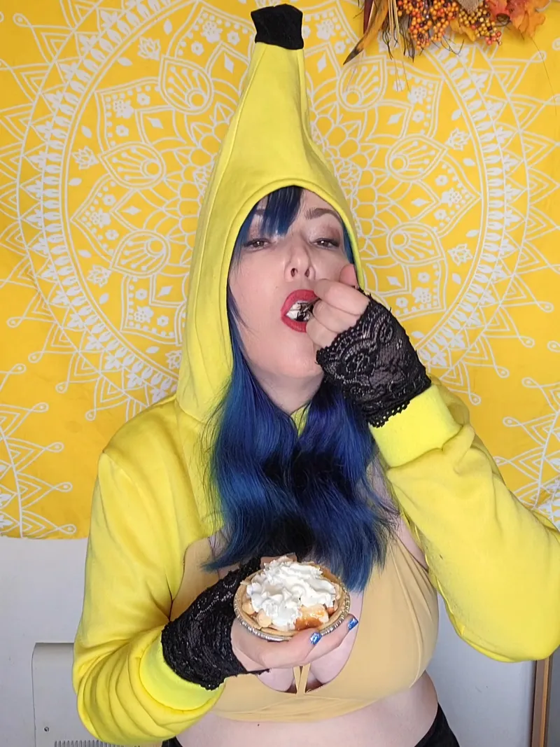 Thumbnail Cum see what I whip up on ny one-of-a-kind OF