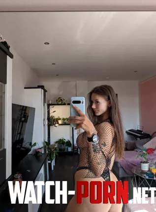 Gillar du kvinnor på 18 eller blir jag för mycket för dig?😘 by Boo_notagain