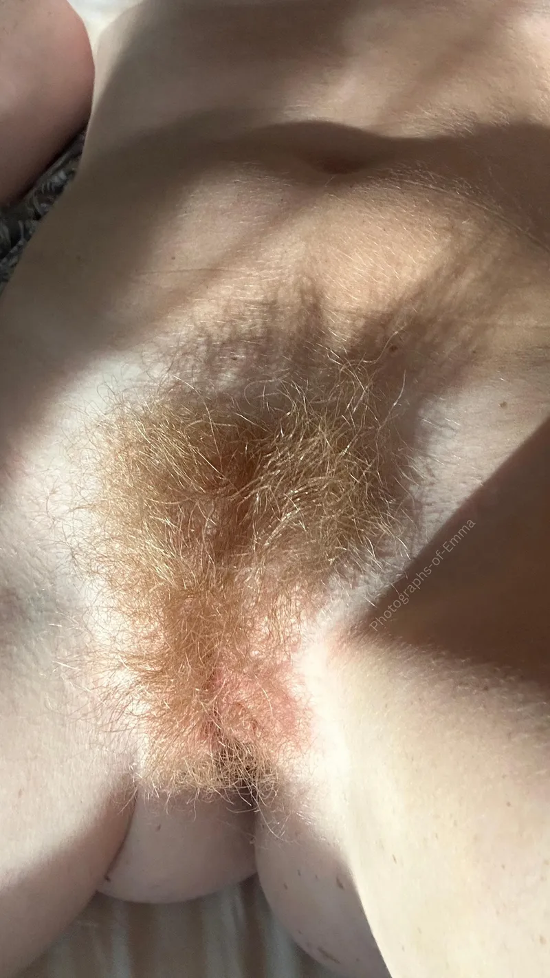 Thumbnail Sometimes I tan my hairy pussy