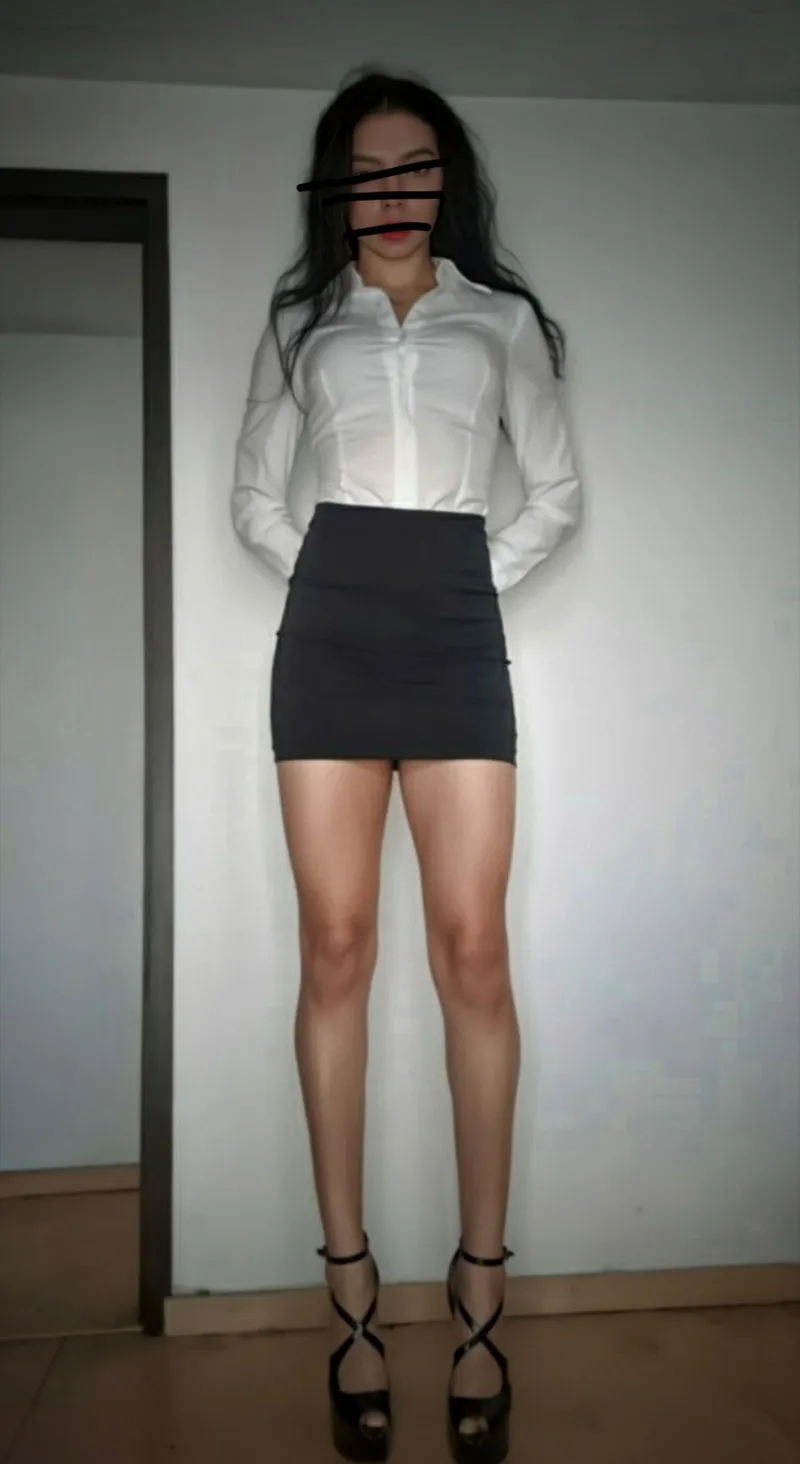 Thumbnail People always compliment my legs oc f 31