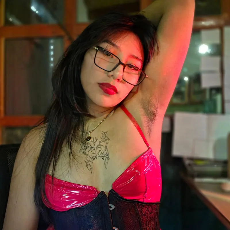 Thumbnail I want you so much to kneel down to lick and pray to my hairy armpits