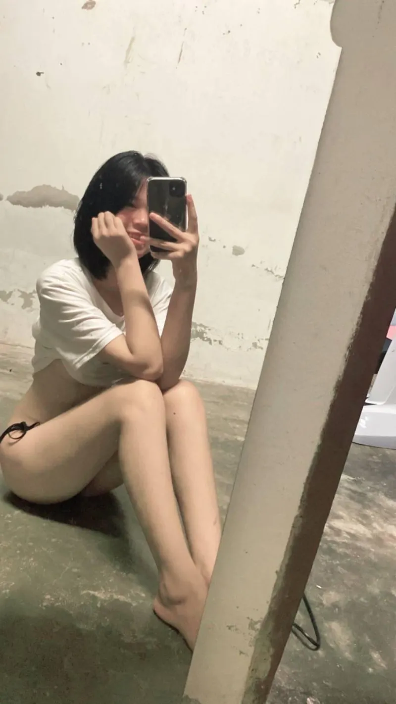 Thumbnail I want the bullies who used to pick on my boyfriend to meet me
