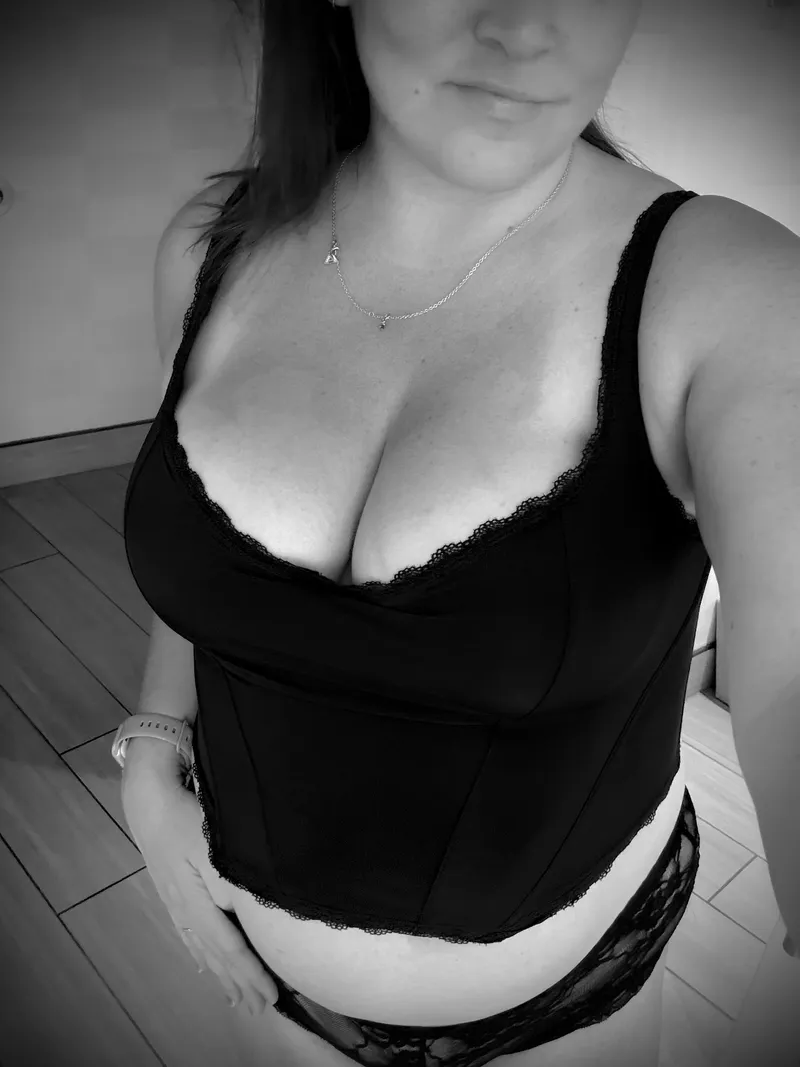 Thumbnail Underneath the LBD
