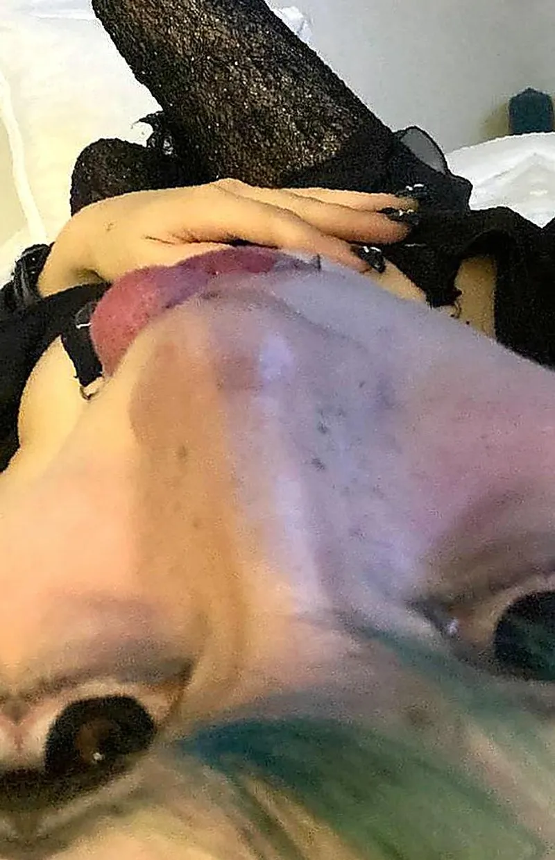 Thumbnail Short teal hair feels wrong