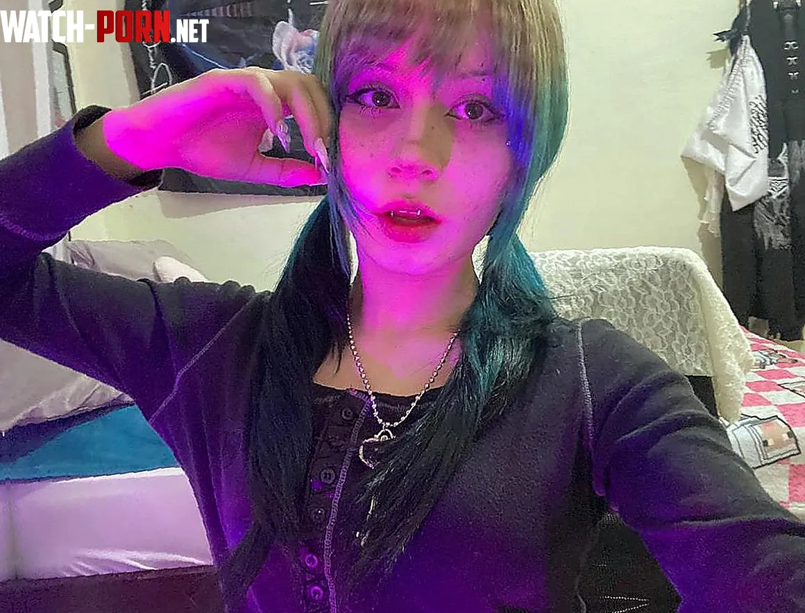 teal hair feels too short by harleyrider212