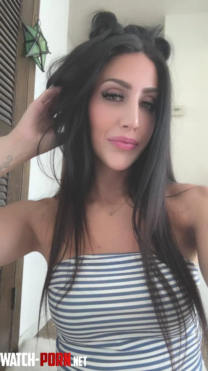 How old are the men on here that would consider smashing a 30yo milf? by ChloeJadeOnly