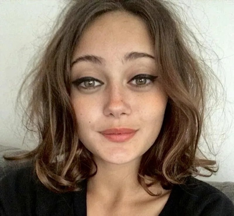 Thumbnail Ella Purnell