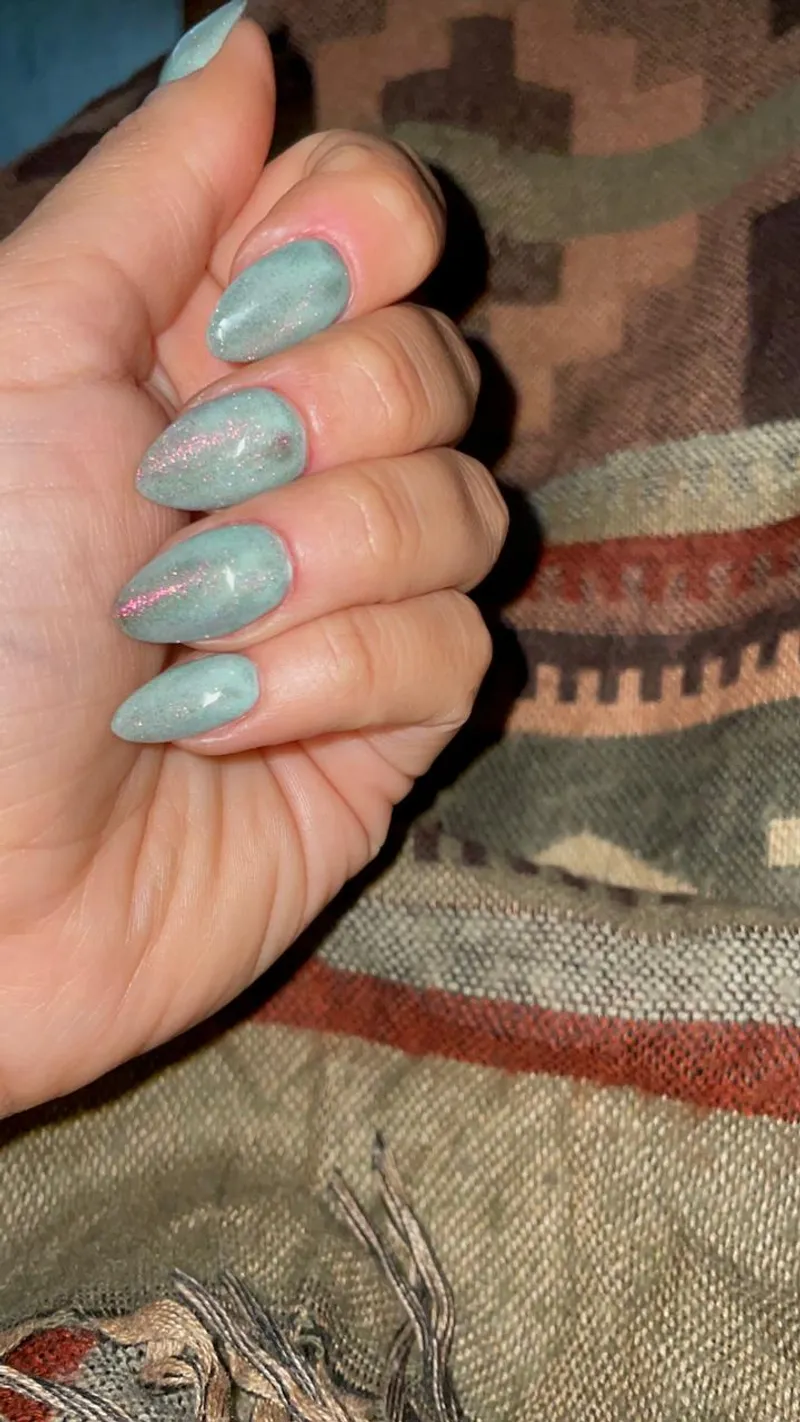 Thumbnail Long nails, short patience for bullshit
