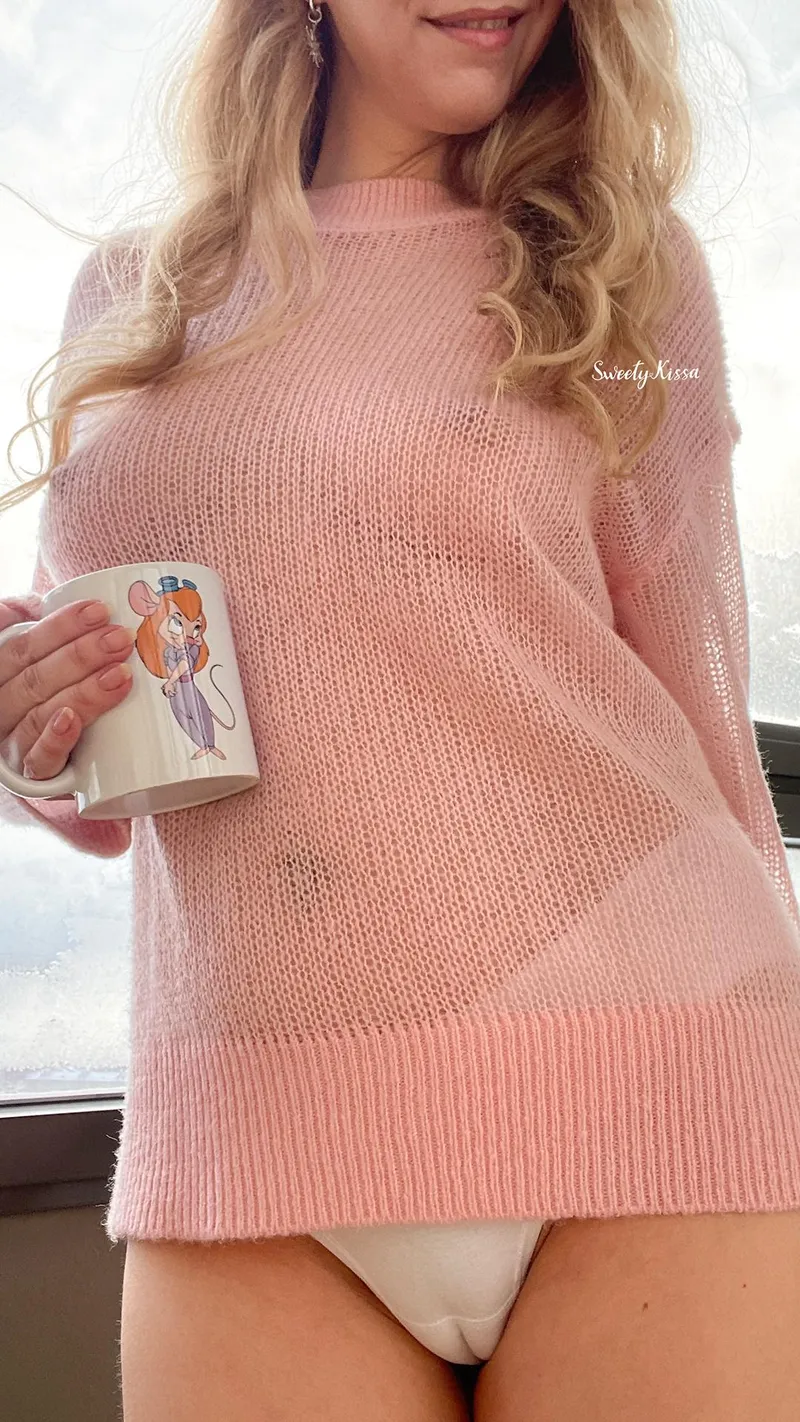 Thumbnail Feeling like a marshmallow in this sweater 🥰