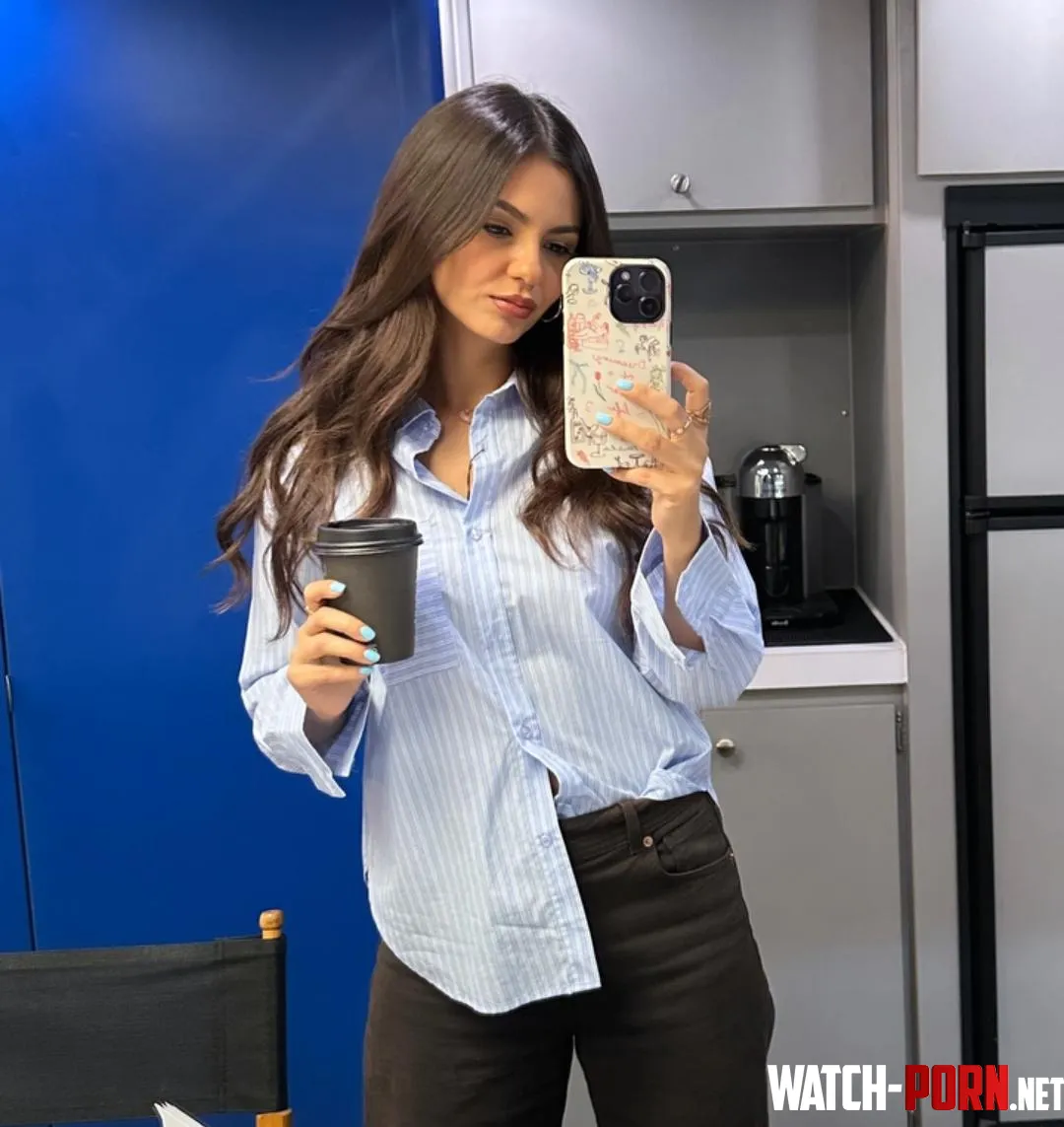 Victoria Justice by LeoPowers1