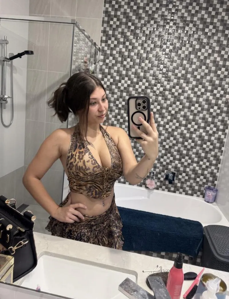 Thumbnail This my favorite outfit