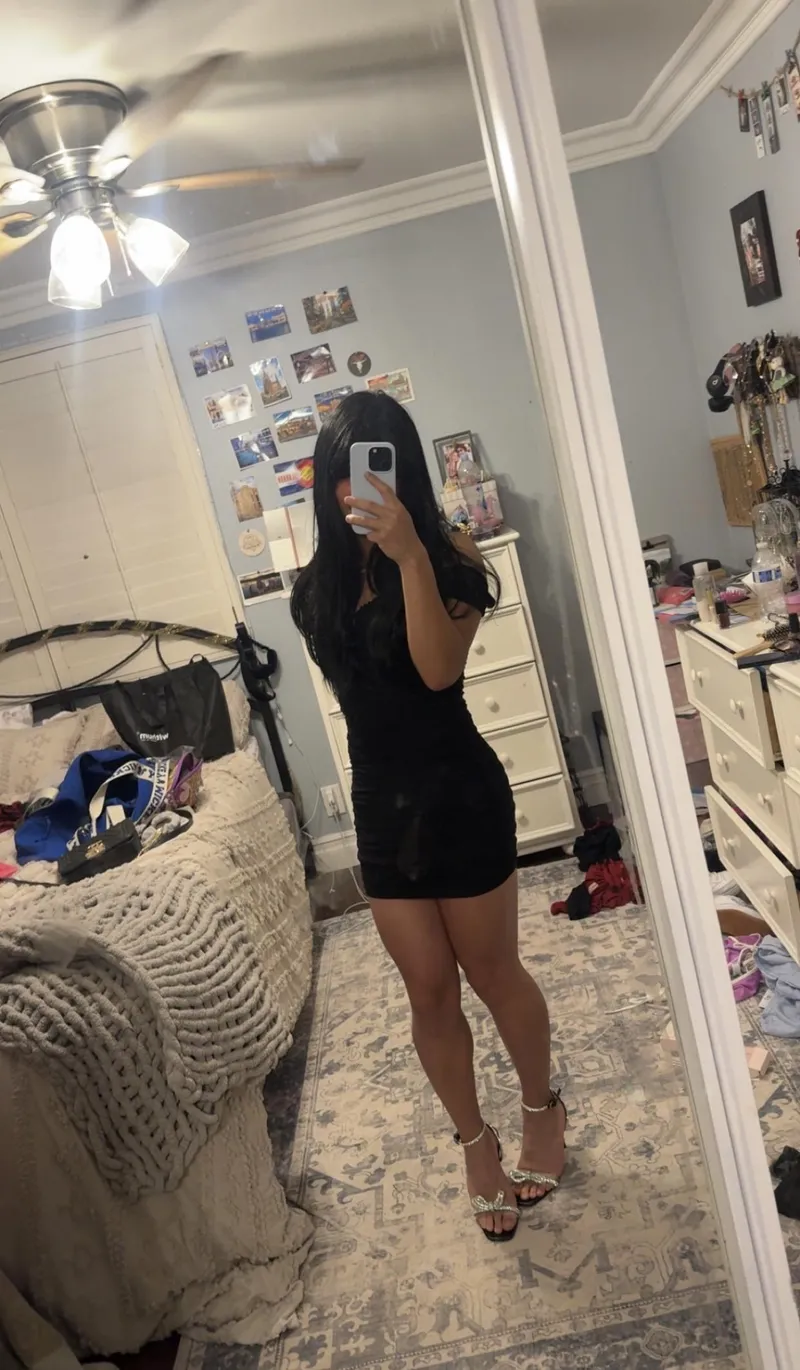 Thumbnail Feeling like an Asian vixen in this dress