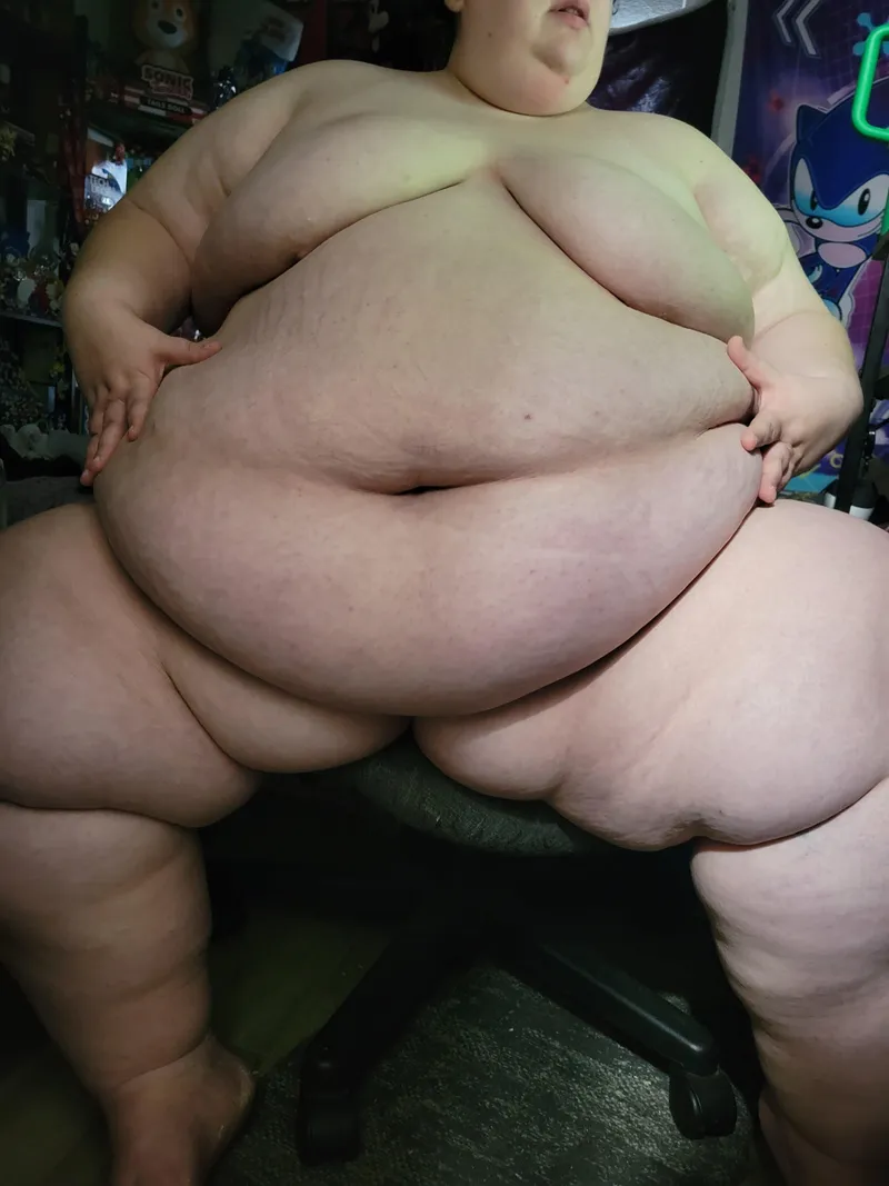 Thumbnail fat legs