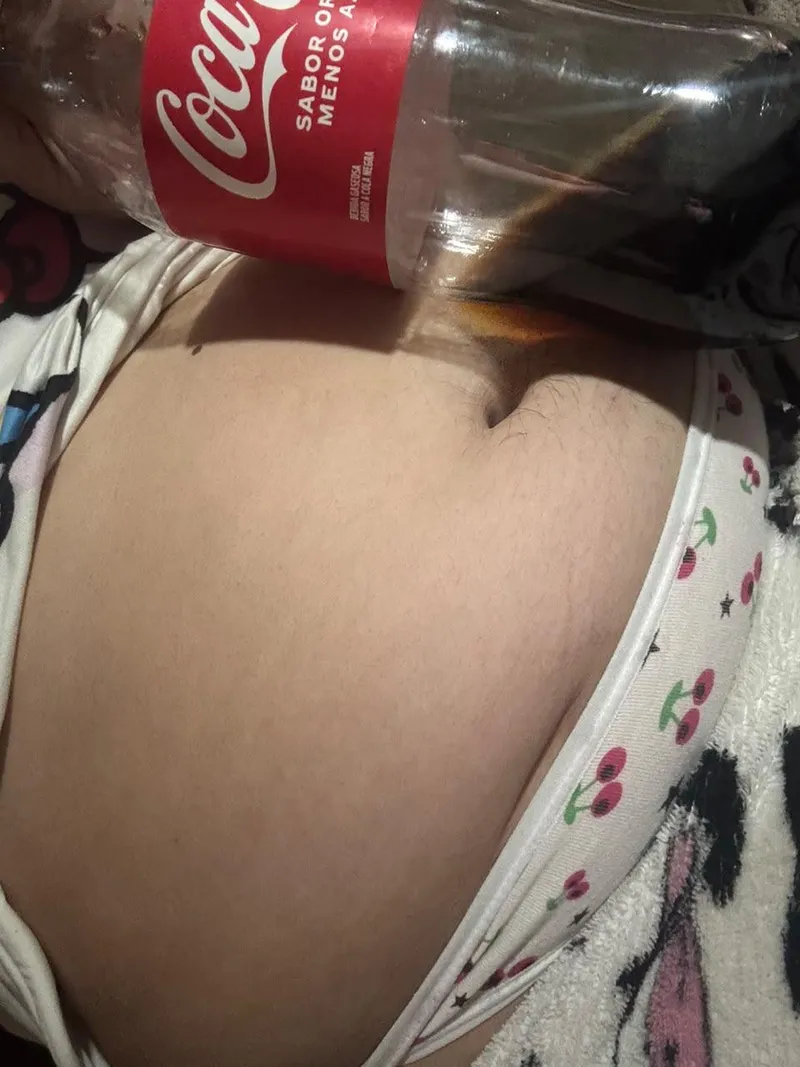 Thumbnail Mein Bauch ist voll mit Sprudelwasser