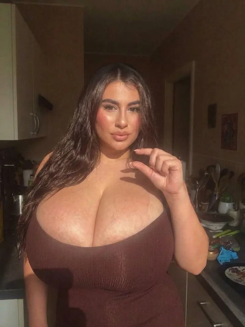 Thumbnail piccolo piccolo Big Tits