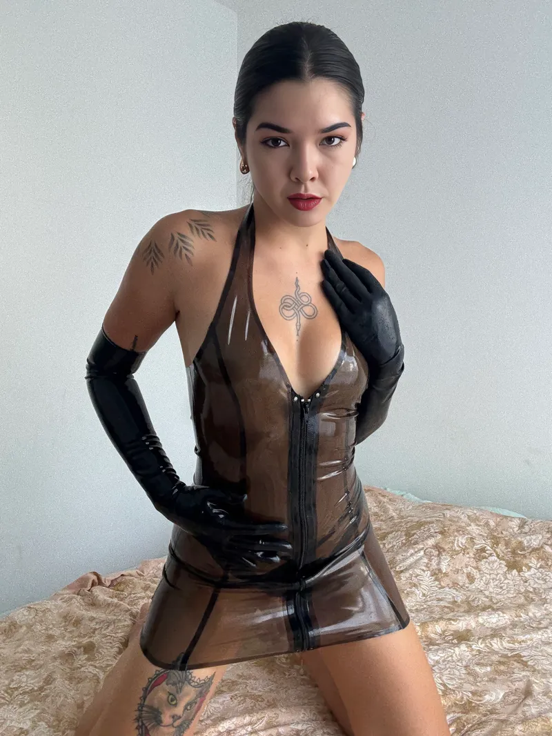 Thumbnail Is my sense of latex addiction really just the residual fetish