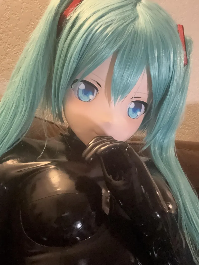 Thumbnail Miku happy in da rubbers 🖤🩵 by SexyCutieTgirl