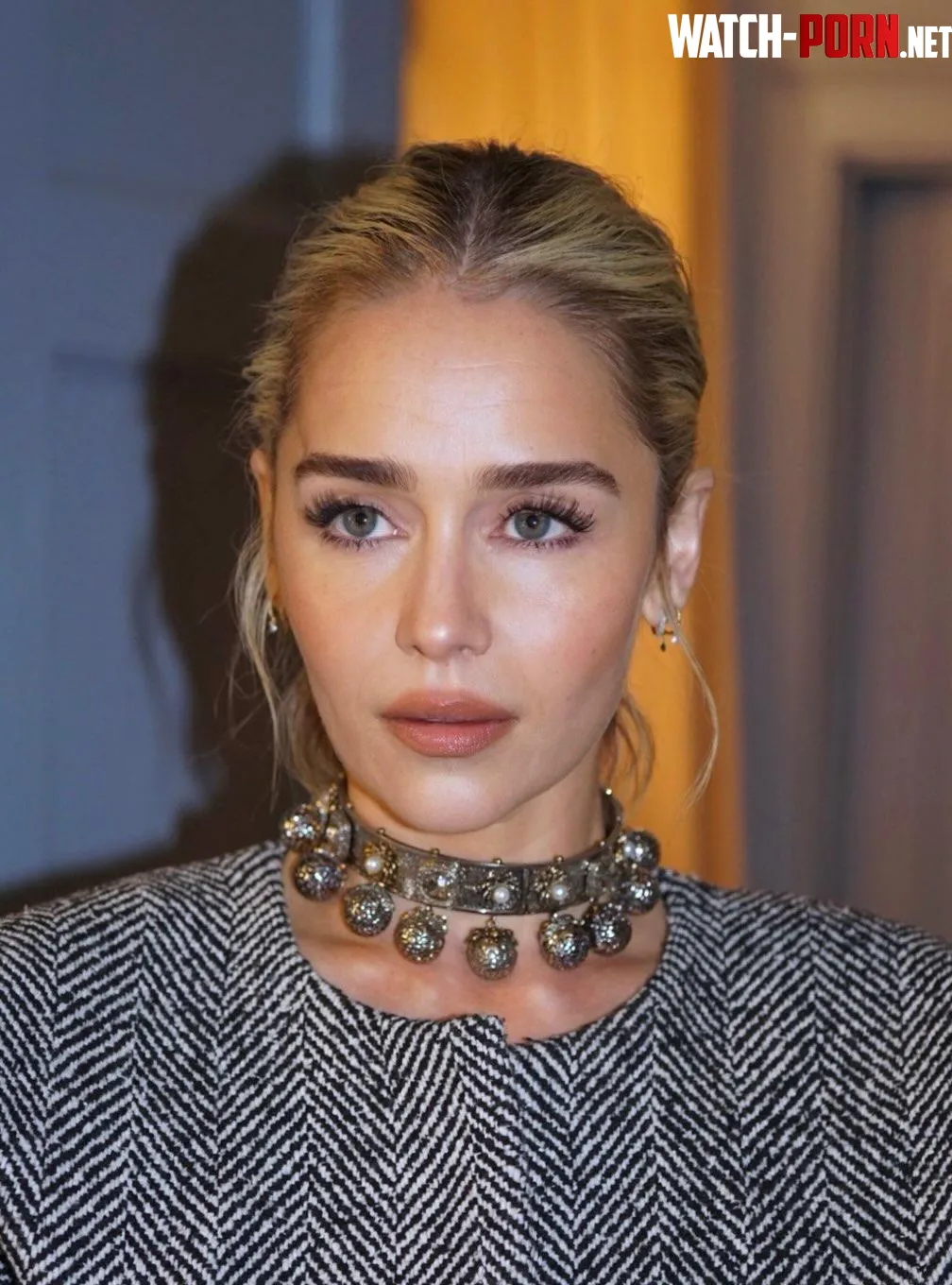 Emilia Clarke by LeoPowers1