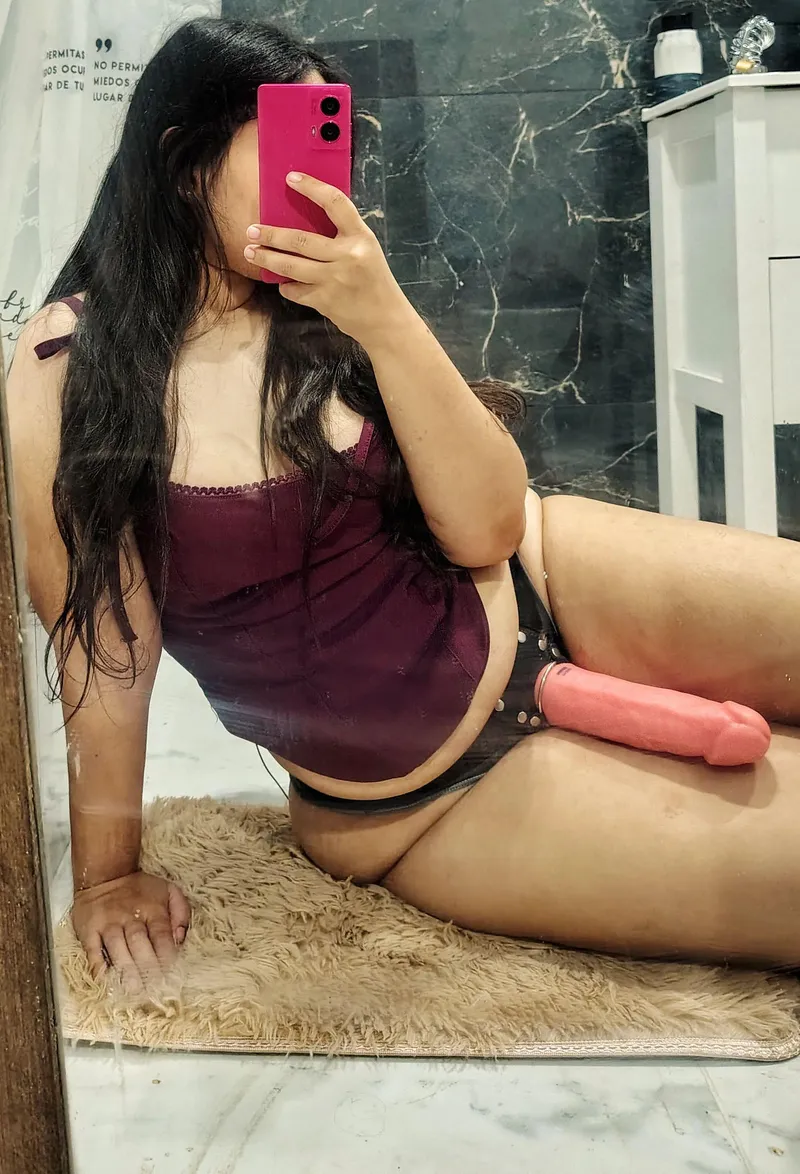 Thumbnail Mommy has a bigger cock than you by november0911