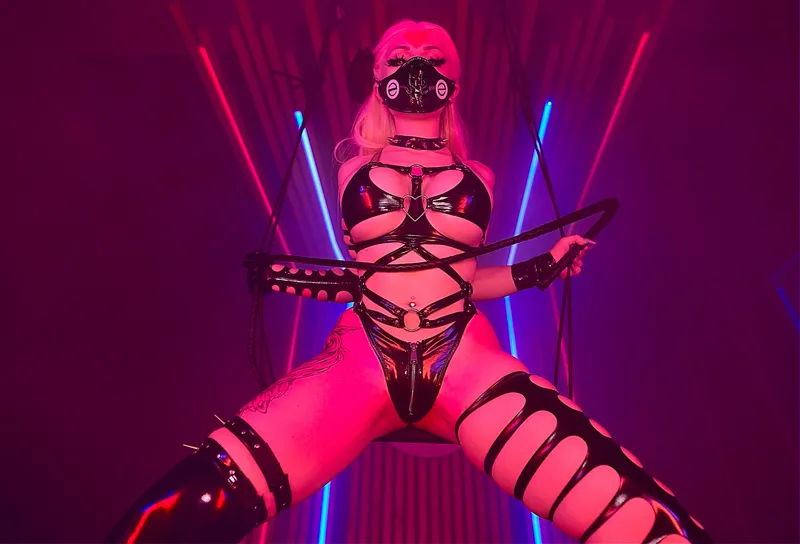 Thumbnail shiny stretched body looks like your addiction by JadeRainboww