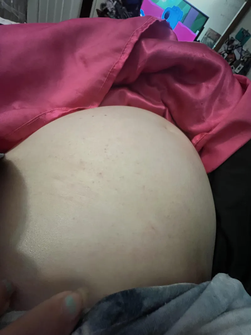 Thumbnail Need belly rubs by stonerbabe_96