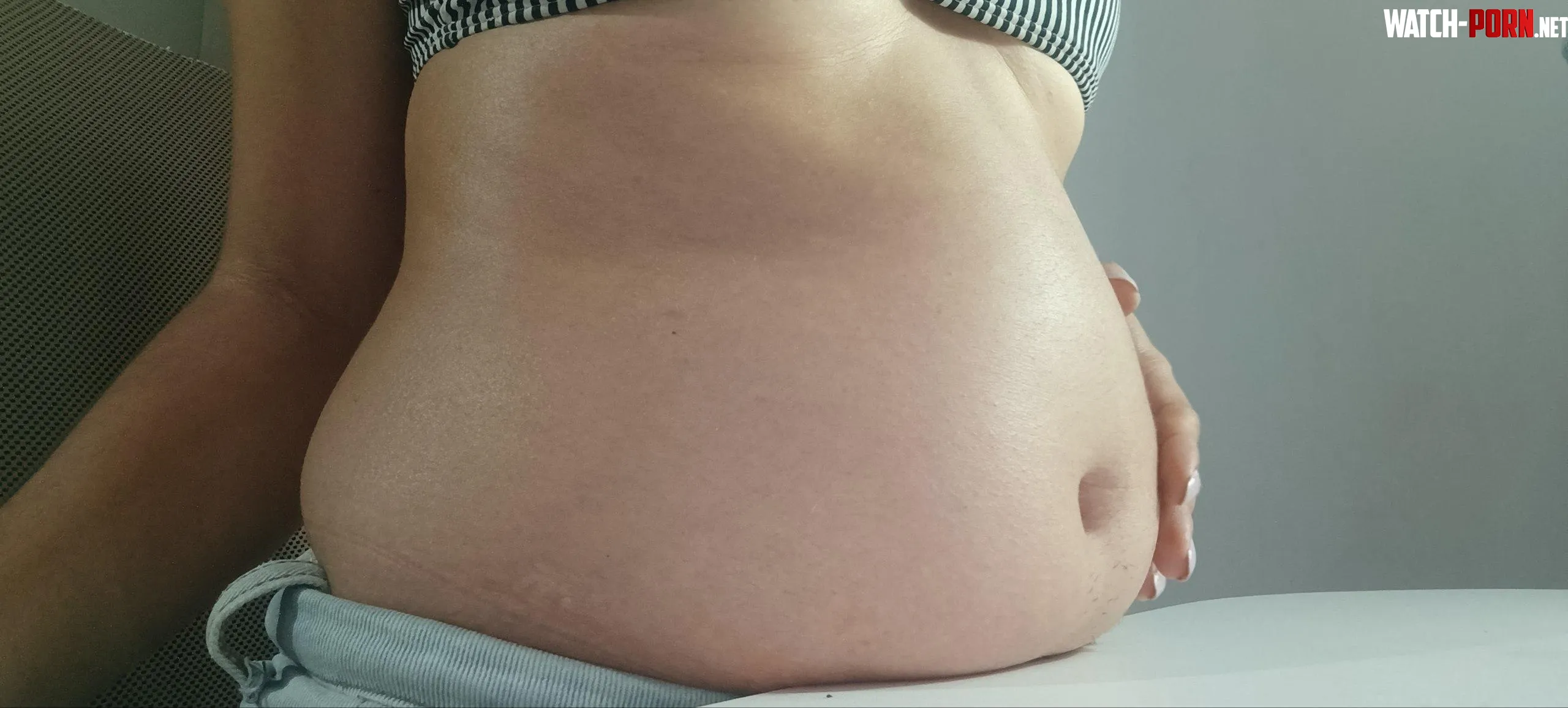 I love the feeling of my belly distended I just can't no more But I need more by belly_vanilla6