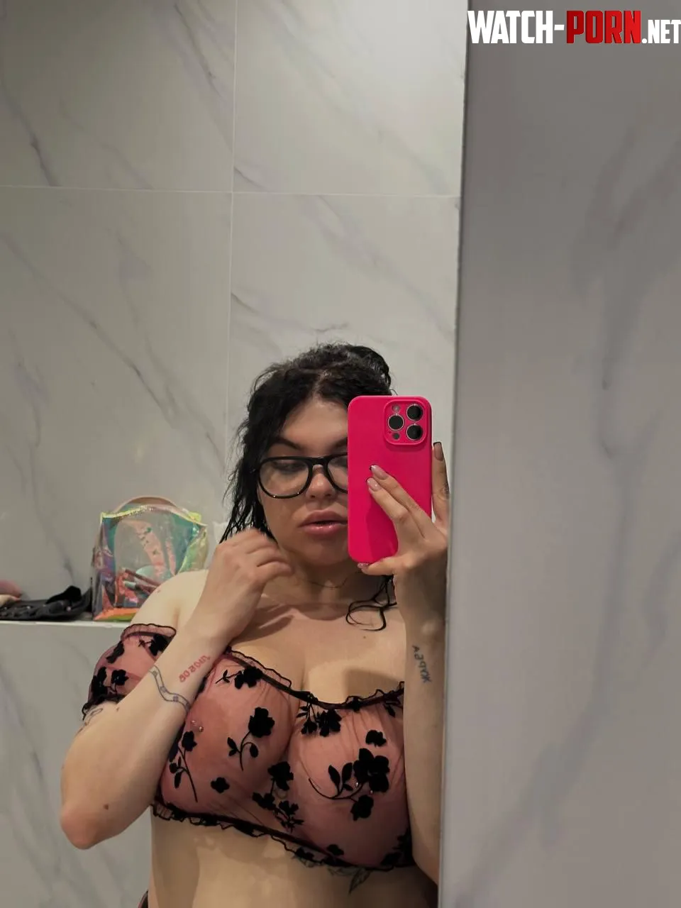 The mirror made me do it by Nelson100oob9aw