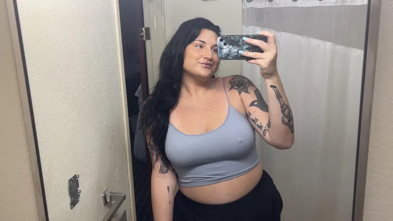 Thumbnail Best outfit for a day of errands by Kelsbaby77