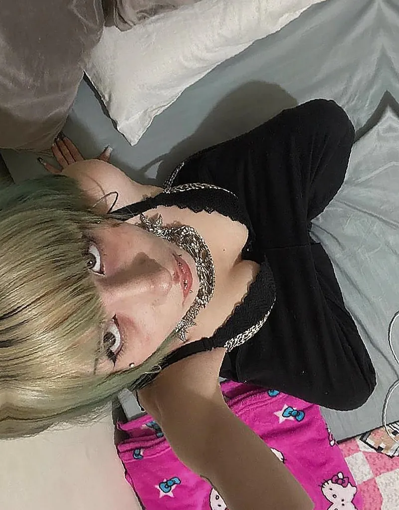 Thumbnail Not looking like total babe by Spectre70