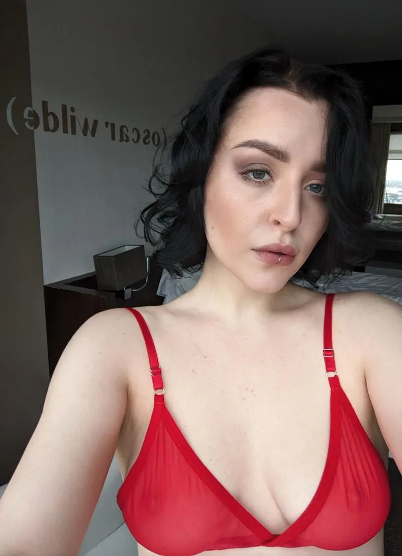 Thumbnail Felt cute, matched my fire with a hint of red by hollow_runner13
