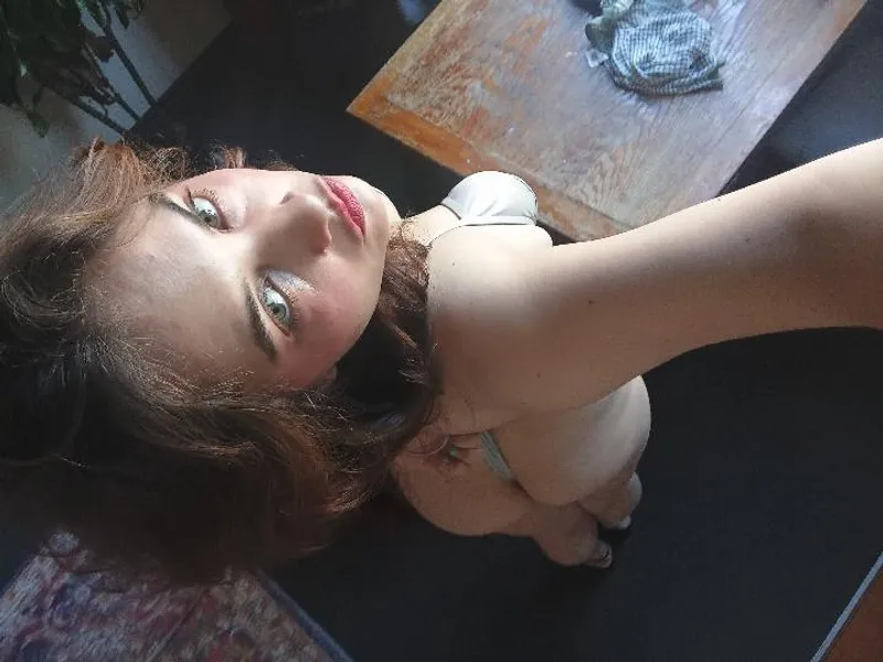 Thumbnail ass out