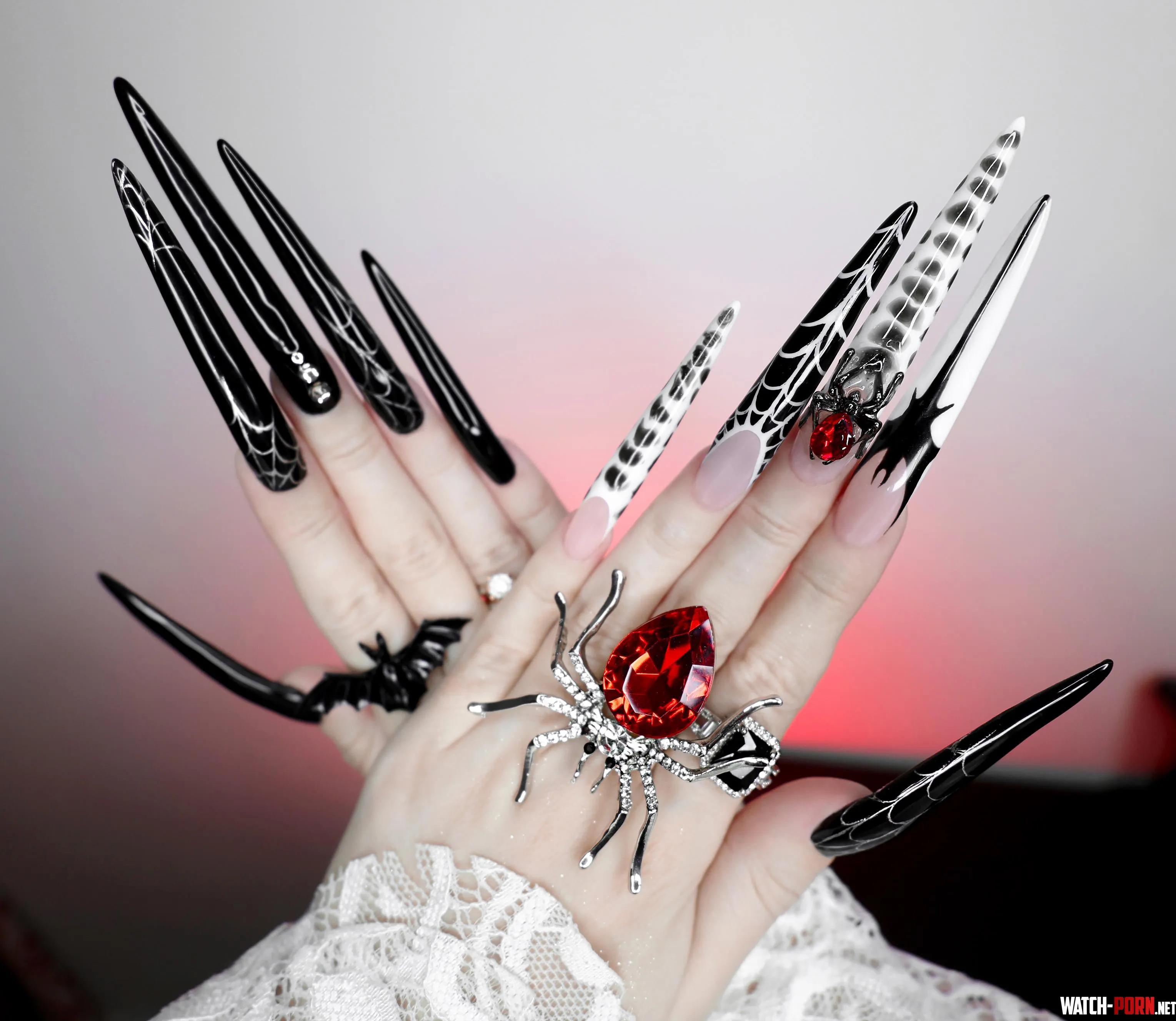 My new Halloween nails by Allison_BratzDoll