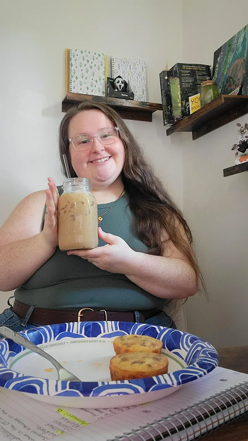Thumbnail Extra Big Ass Coffee for a Big Babe 🥰☕️✨️ by RadicallyRaee