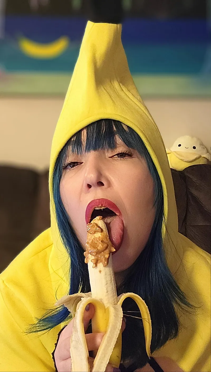 Thumbnail I like a yummy banana in my mouth