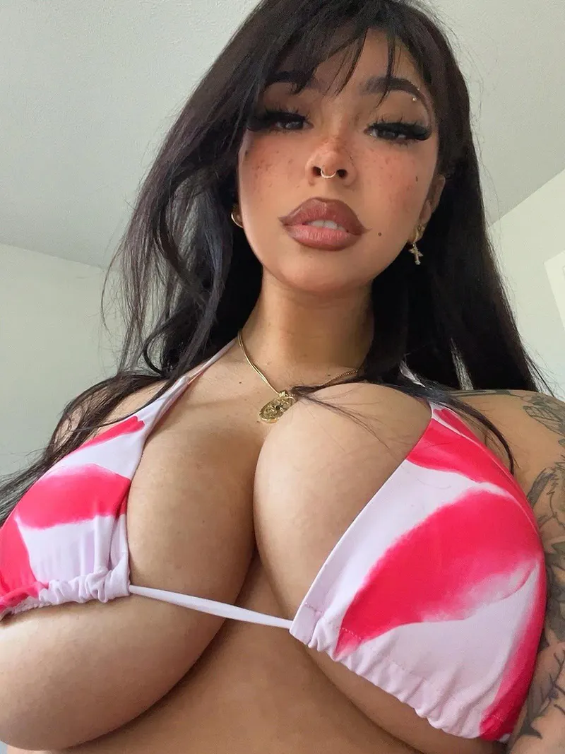 Thumbnail Huge milkers