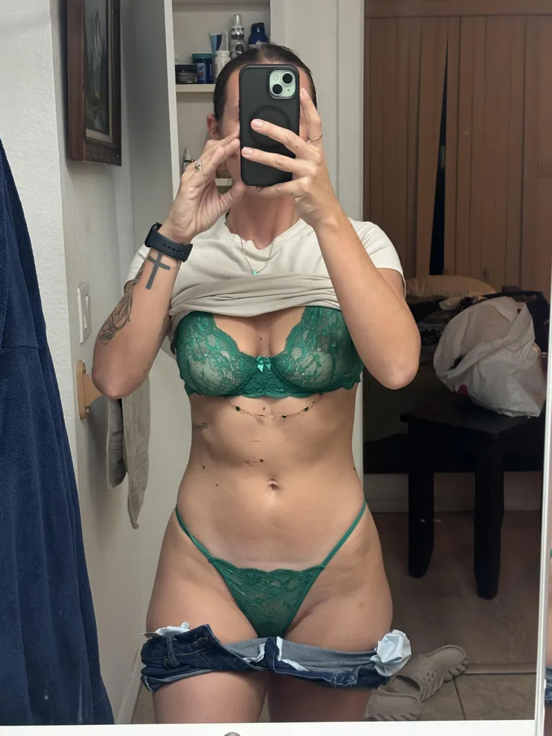 Thumbnail Would you believe I wore this under my outfit to the bar 😋