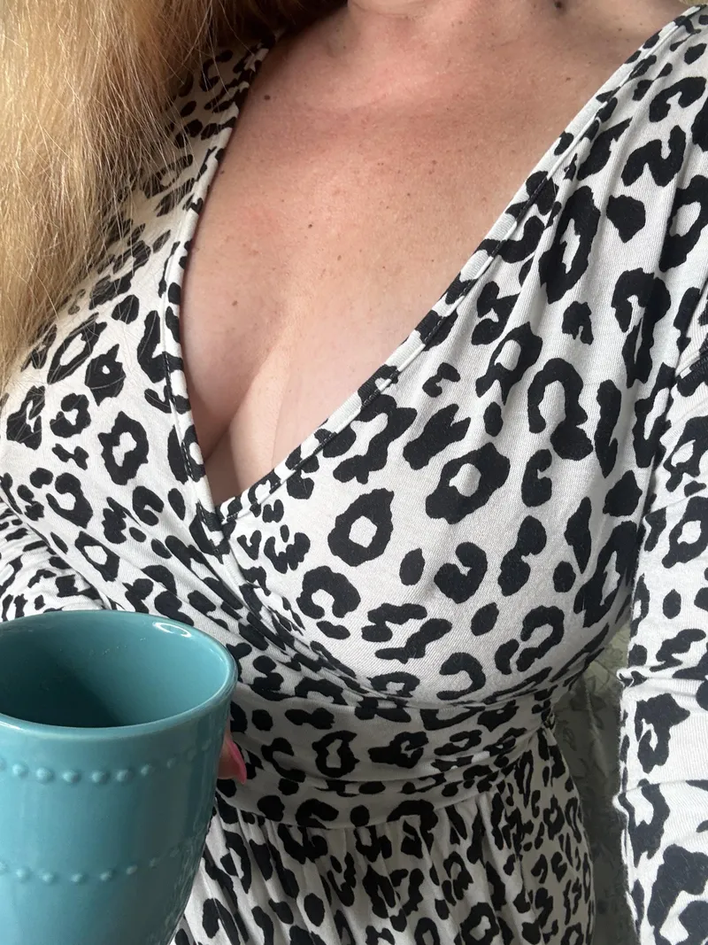 Thumbnail Good morning! ☕️ by AprilFlare