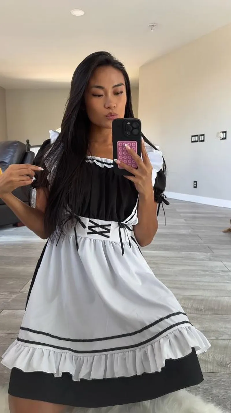 Thumbnail Help me to clean it too boss...with a tongue 🤫 by sunshinemaidxo