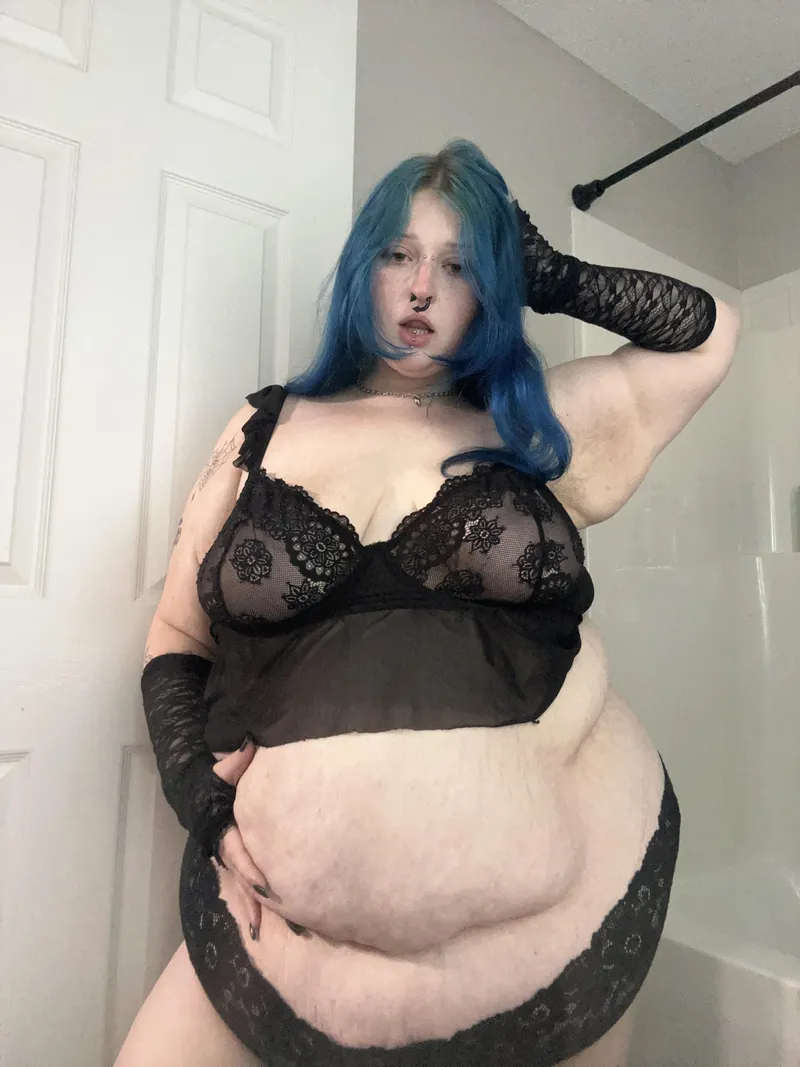 Thumbnail emo and fat .. killer combo .. wait double belly too im unstoppable by thottieronnie