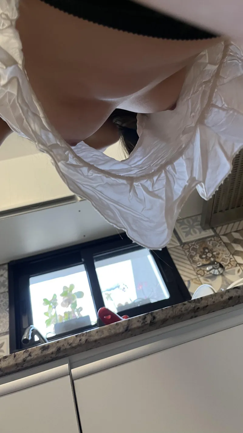 Thumbnail POV: you’re my dog while I’m cleaning the counter xD by littlesunflare