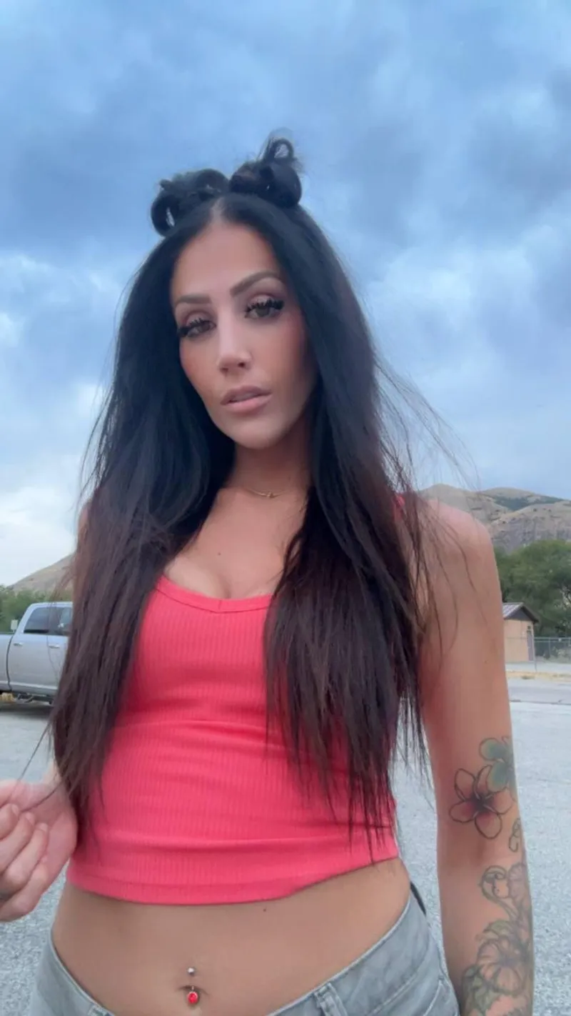 Thumbnail Would you be willing to eat a woman's pussy who is almost 30 years old? by ChloeJadeOnly