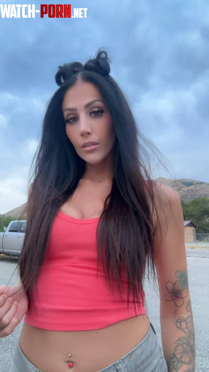 Would you be willing to eat a woman's pussy who is almost 30 years old? by ChloeJadeOnly