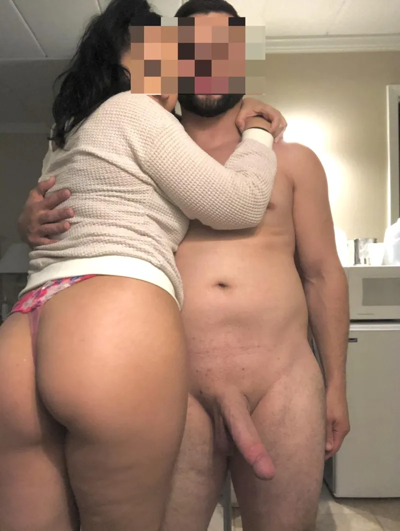 Thumbnail Letting it hang with my hot mama by BigGuyHotGirl