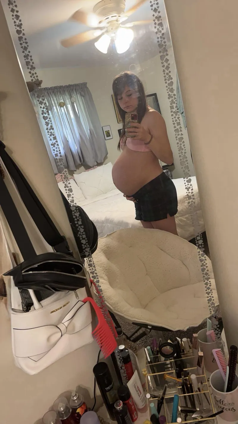 Thumbnail Really curious to see if I get as big as my first pregnancy ,,, by xzoria