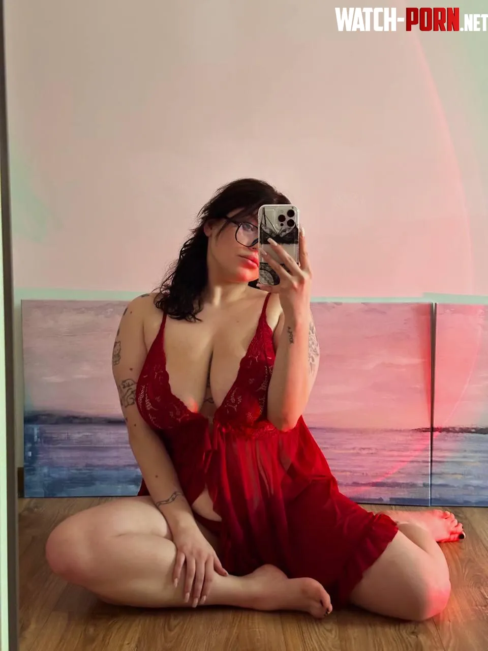 Red looks dangerous on soft curves by Nelson100oob9aw